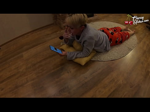 ❤️ Gekke blonde sûgje Enorme lul dy't derop sûgje en stuiterje - Anale seks ️❌ Anale fideo op fy.porngifmag-com.ru ❌❤